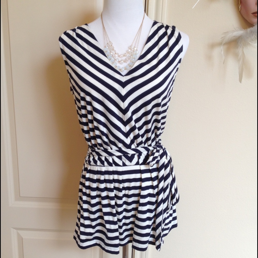 talbots  navy / cream top